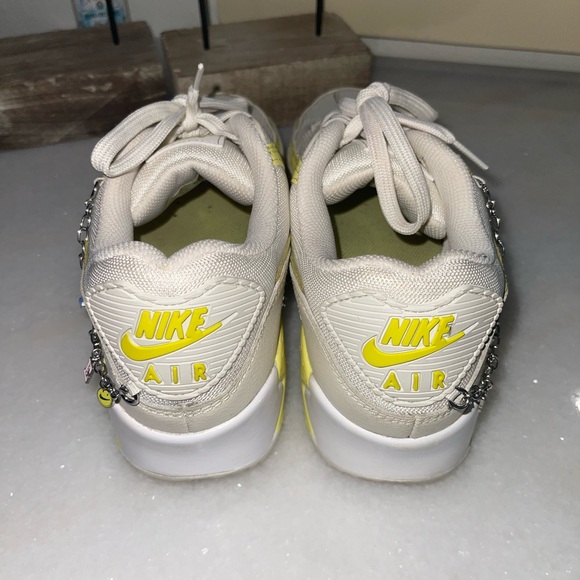 Nike Princess Charming shoes - Picture 4 of 7